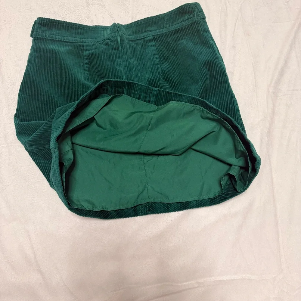 LOFT Forest Green Corduroy Mini Skirt Sz 4 Button Detail Lined Cotttagecore - Picture 6 of 8